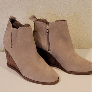 NWT! Copper Key Ankle Boots